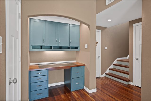 3033 Everest Drive, Bedford, TX 76021