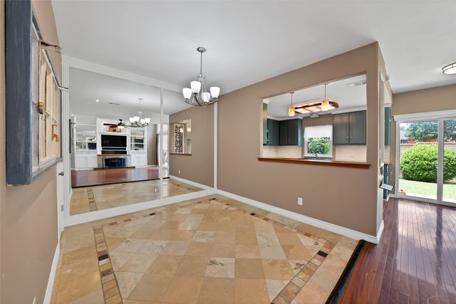 3033 Everest Drive, Bedford, TX 76021