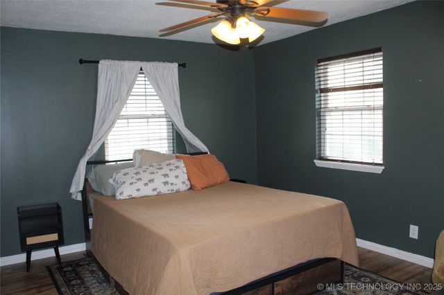 503 W McCurtain, Calera, OK 74730