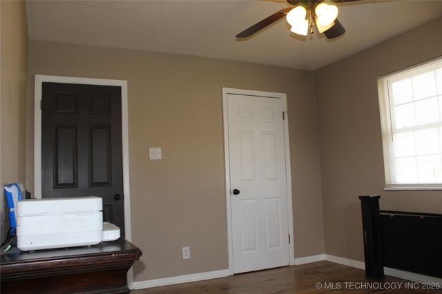 503 W McCurtain, Calera, OK 74730