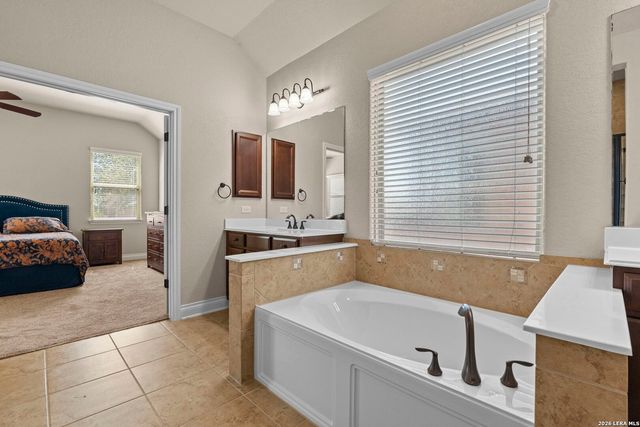 1082 Cedar Glen, New Braunfels, TX 78132