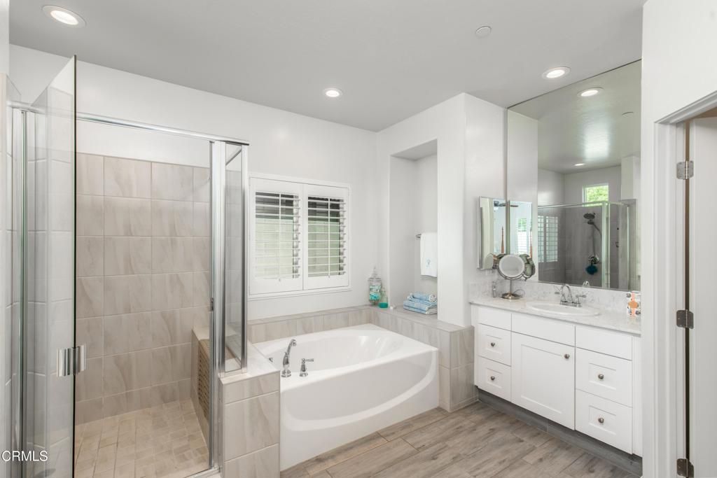 Image 16 of property listing at 11612 Shady Valley Place, Bakersfield, CA 93311