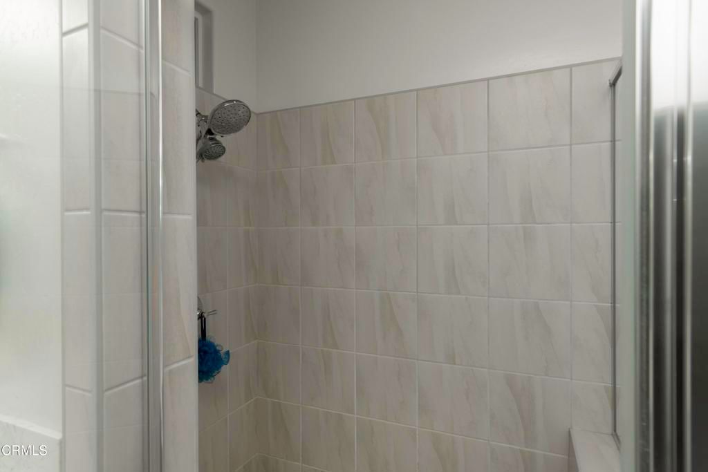 Image 17 of property listing at 11612 Shady Valley Place, Bakersfield, CA 93311