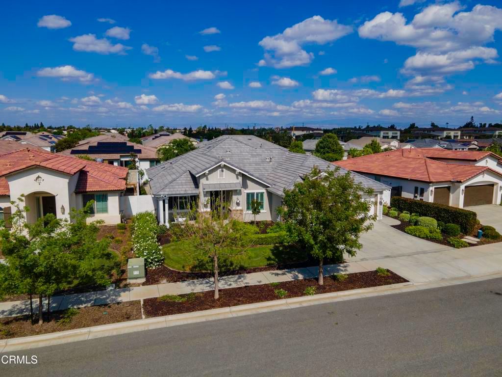 Image 31 of property listing at 11612 Shady Valley Place, Bakersfield, CA 93311