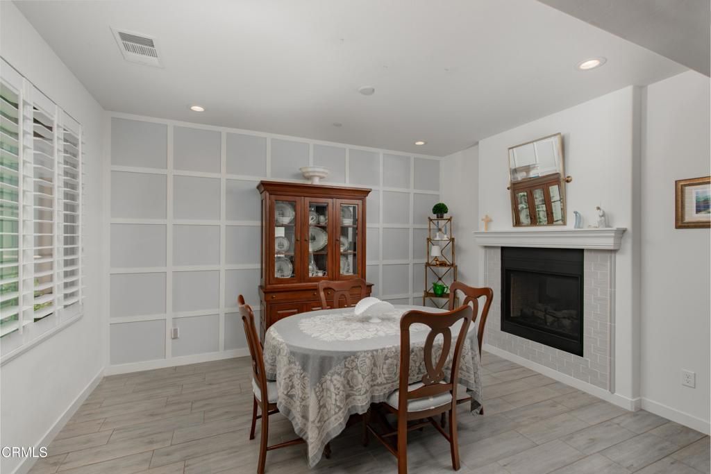 Image 4 of property listing at 11612 Shady Valley Place, Bakersfield, CA 93311