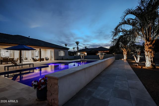 1218 E TUMBLEWEED Drive, Phoenix, AZ 85085