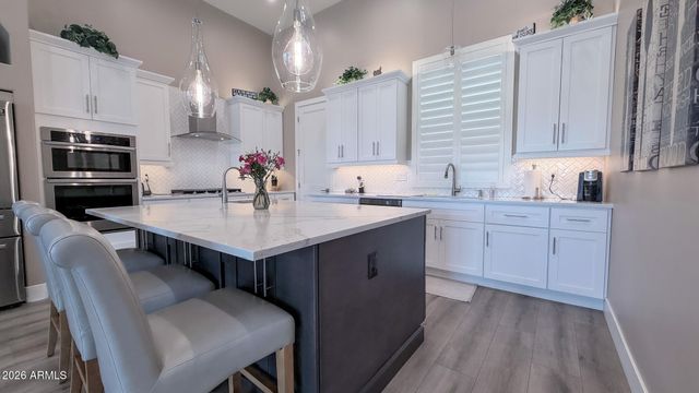 1218 E TUMBLEWEED Drive, Phoenix, AZ 85085