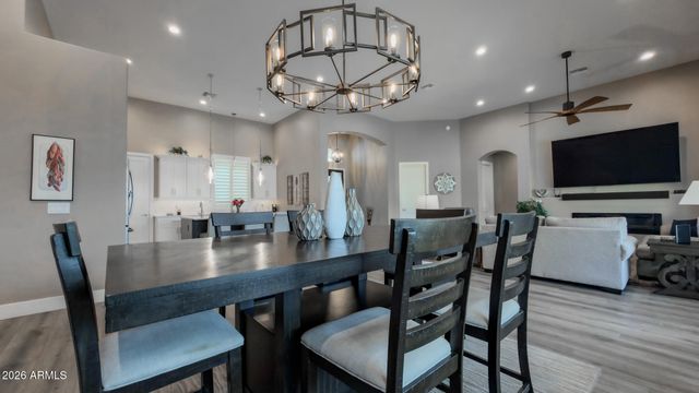 1218 E TUMBLEWEED Drive, Phoenix, AZ 85085