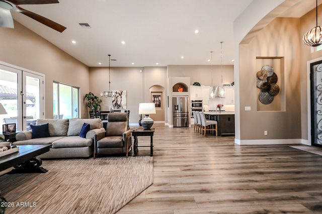 1218 E TUMBLEWEED Drive, Phoenix, AZ 85085