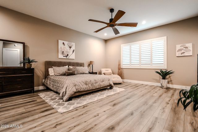 1218 E TUMBLEWEED Drive, Phoenix, AZ 85085