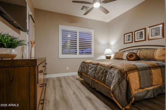 1218 E TUMBLEWEED Drive, Phoenix, AZ 85085