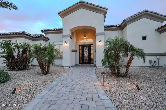 1218 E TUMBLEWEED Drive, Phoenix, AZ 85085