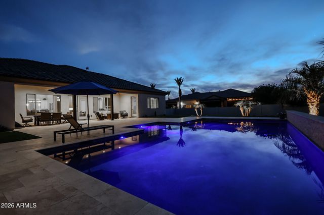 1218 E TUMBLEWEED Drive, Phoenix, AZ 85085