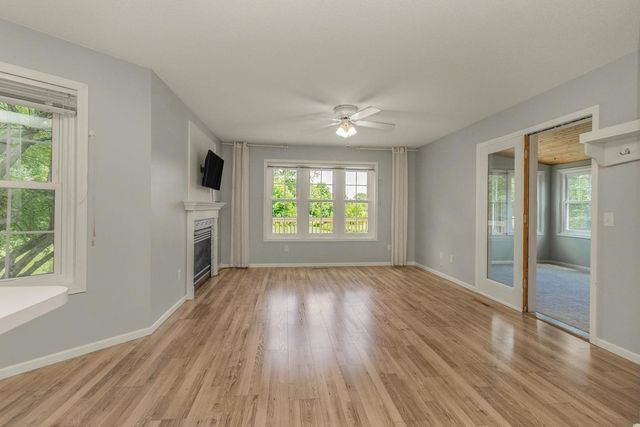 5501 Golfview Avenue N, Oakdale, MN 55128