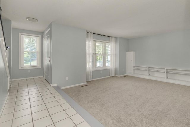 5501 Golfview Avenue N, Oakdale, MN 55128