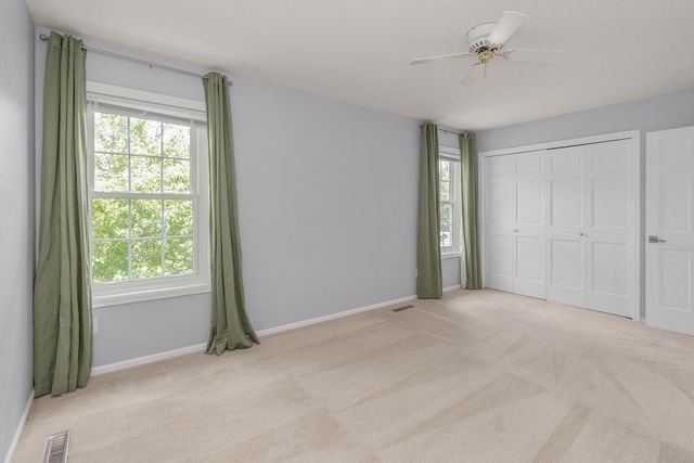 5501 Golfview Avenue N, Oakdale, MN 55128