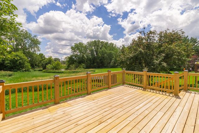 5501 Golfview Avenue N, Oakdale, MN 55128