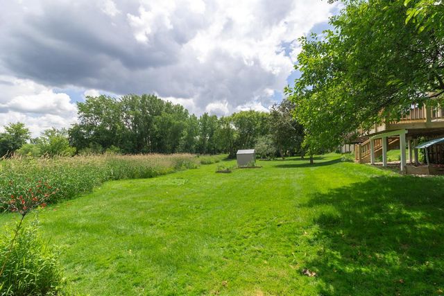 5501 Golfview Avenue N, Oakdale, MN 55128