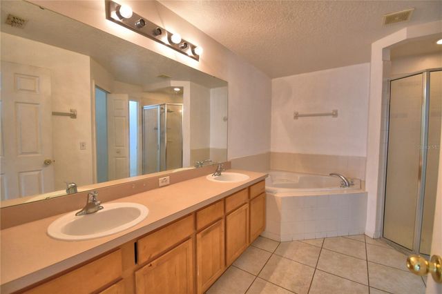 662 BASINGSTOKE COURT, Kissimmee, FL 34758