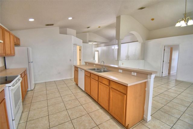 662 BASINGSTOKE COURT, Kissimmee, FL 34758