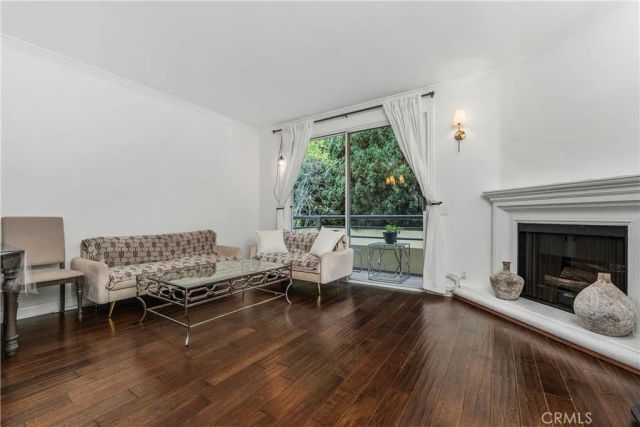 4128 Whitsett, Studio City, CA 91604