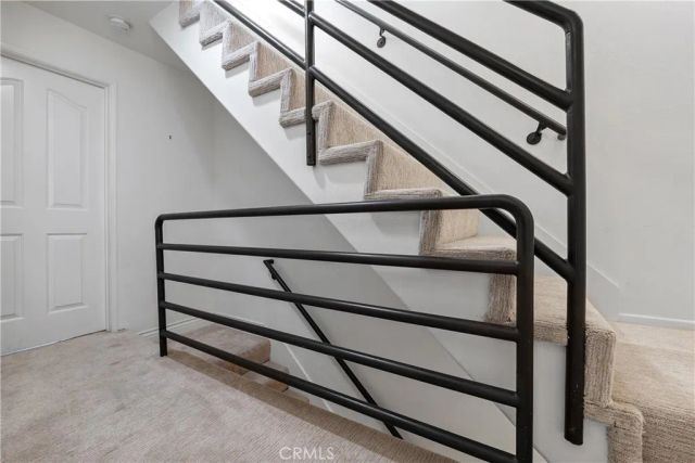4128 Whitsett, Studio City, CA 91604