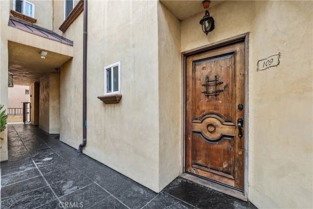 4128 Whitsett, Studio City, CA 91604
