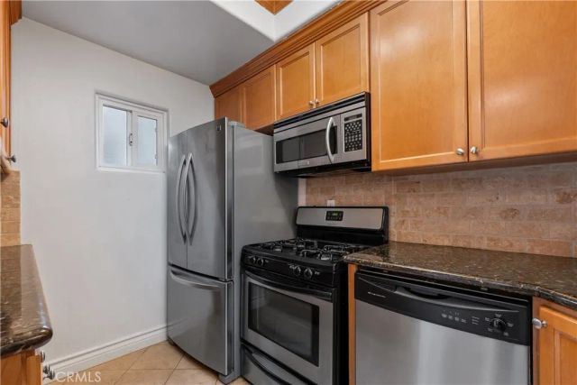 4128 Whitsett, Studio City, CA 91604