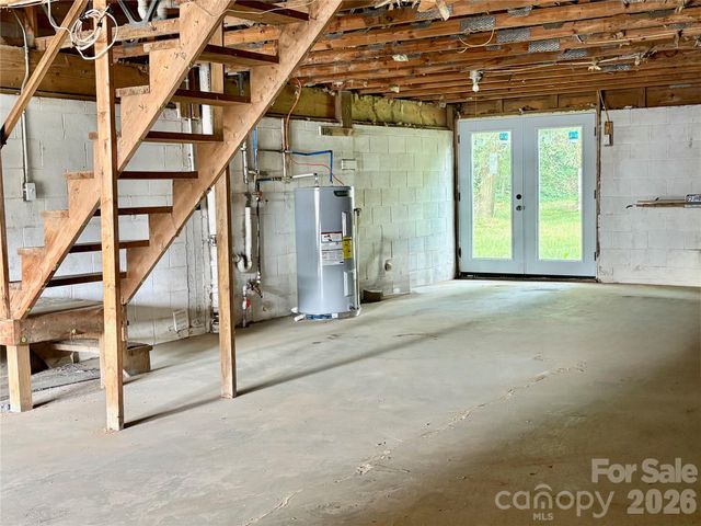65 Spencer Street, Clyde, NC 28721