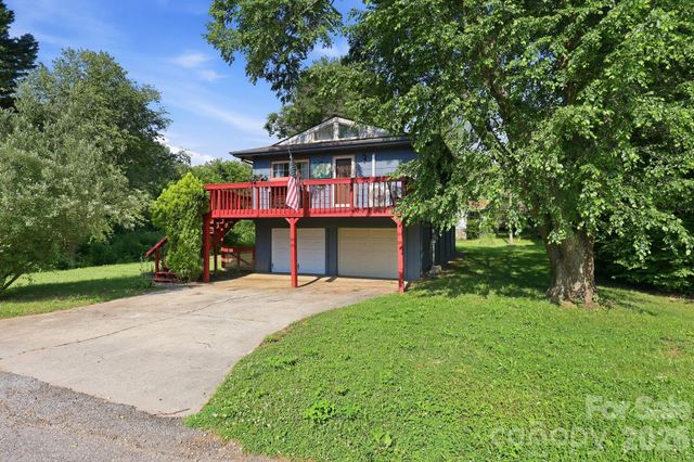 65 Spencer Street, Clyde, NC 28721