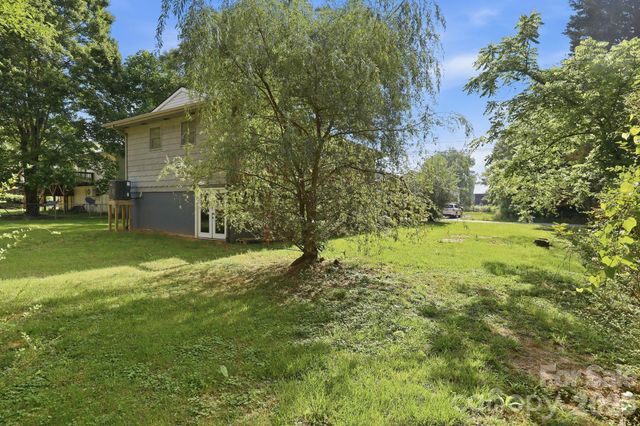 65 Spencer Street, Clyde, NC 28721