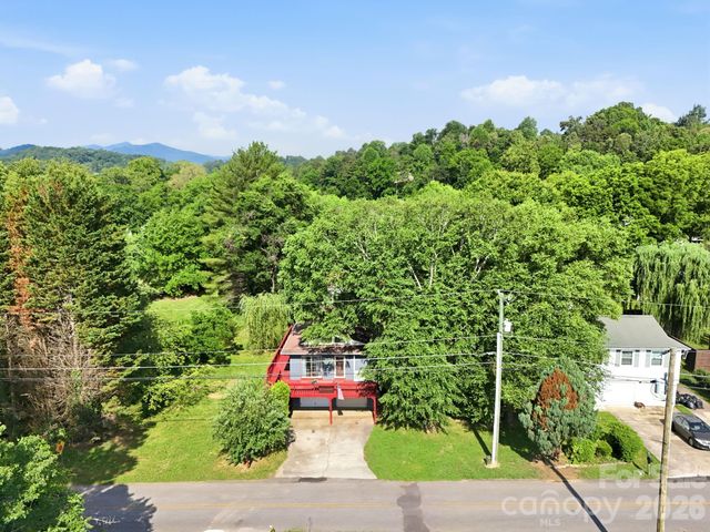 65 Spencer Street, Clyde, NC 28721