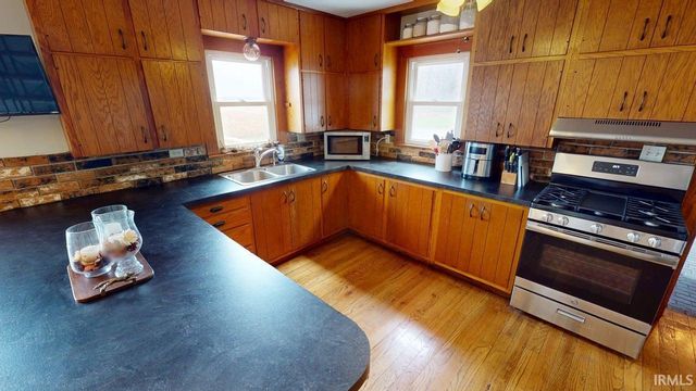 4386 E Luse Road, Monticello, IN 47960