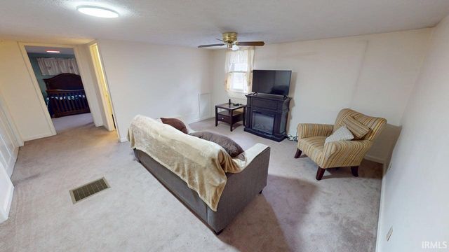 4386 E Luse Road, Monticello, IN 47960