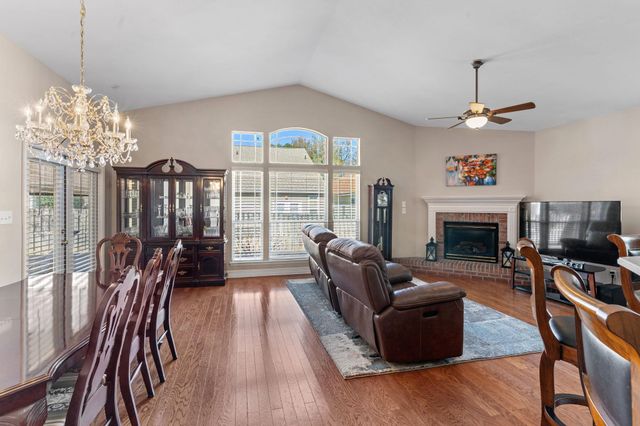 3342 Cameron Chase Drive, Tallahassee, FL 32309