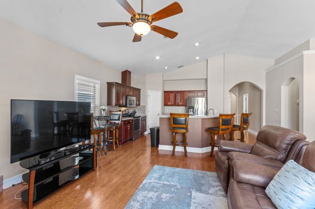 3342 Cameron Chase Drive, Tallahassee, FL 32309