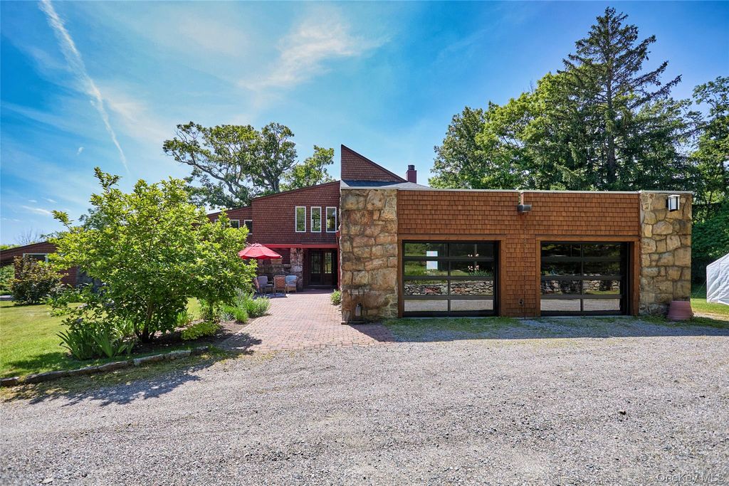 2 Cannon Hill Road, Tuxedo Park, NY 10987