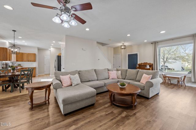 337 Texanna Way, Holly Springs, NC 27540