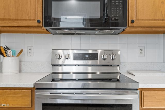 337 Texanna Way, Holly Springs, NC 27540