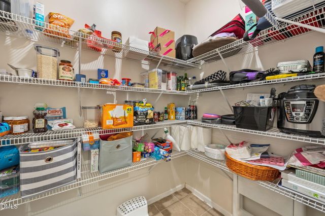 337 Texanna Way, Holly Springs, NC 27540