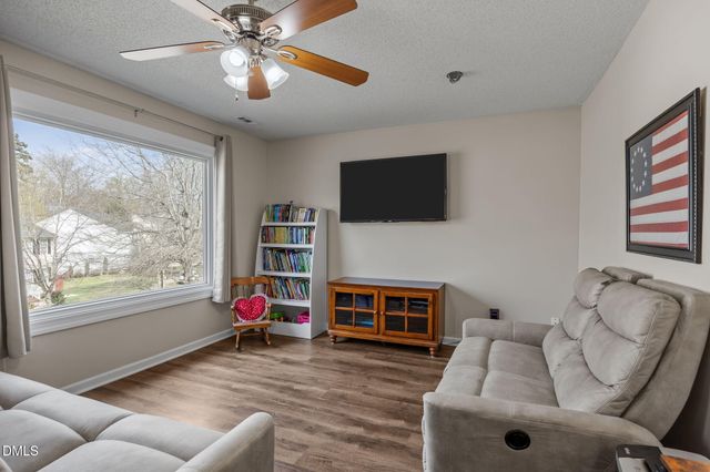 337 Texanna Way, Holly Springs, NC 27540