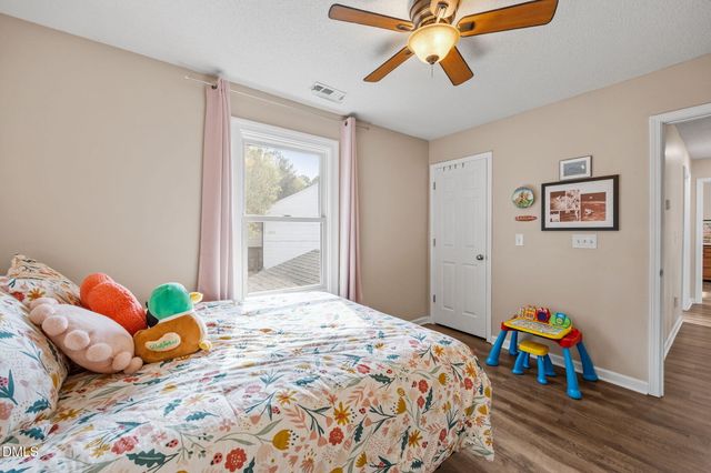 337 Texanna Way, Holly Springs, NC 27540