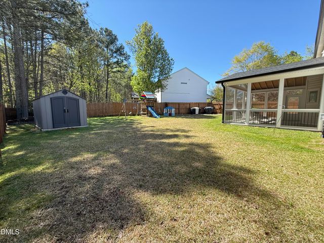 337 Texanna Way, Holly Springs, NC 27540