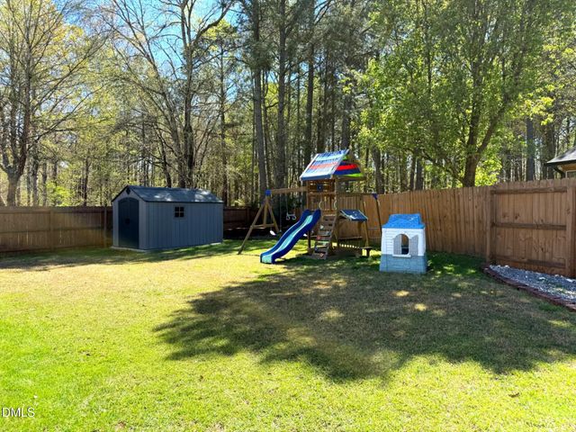 337 Texanna Way, Holly Springs, NC 27540