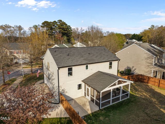 337 Texanna Way, Holly Springs, NC 27540