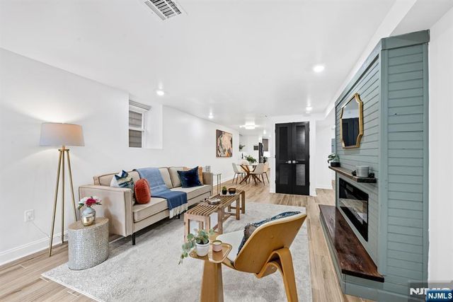 201 Zabriskie Street 1, Jersey City, NJ 07307