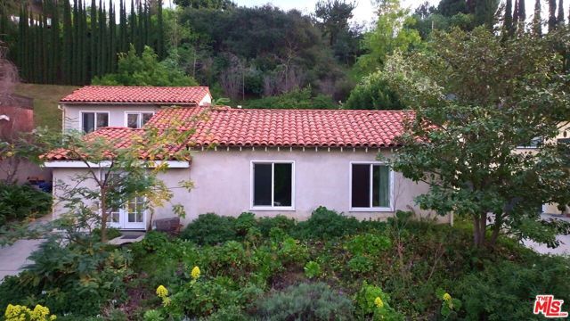 11282 Dona Lola Drive, Studio City (los Angeles), CA 91604