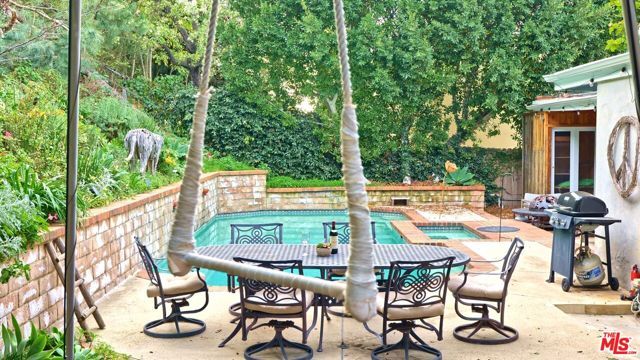 11282 Dona Lola Drive, Studio City (los Angeles), CA 91604