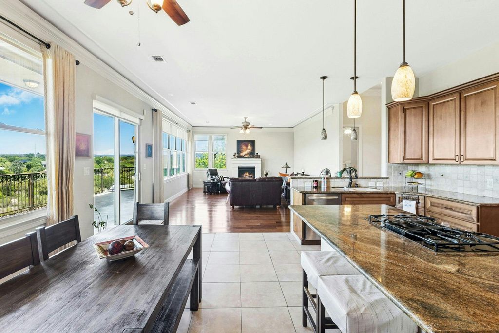 1204 Ogden DR, Austin, TX 78733
