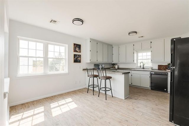 13301 Spruce Valley Drive, Jones, OK 73049